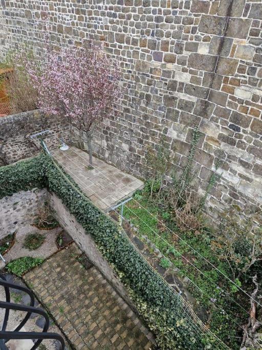 Appartement 120 M² Duplex Coeur Historique Au Calme Le Puy-en-Velay Exterior photo